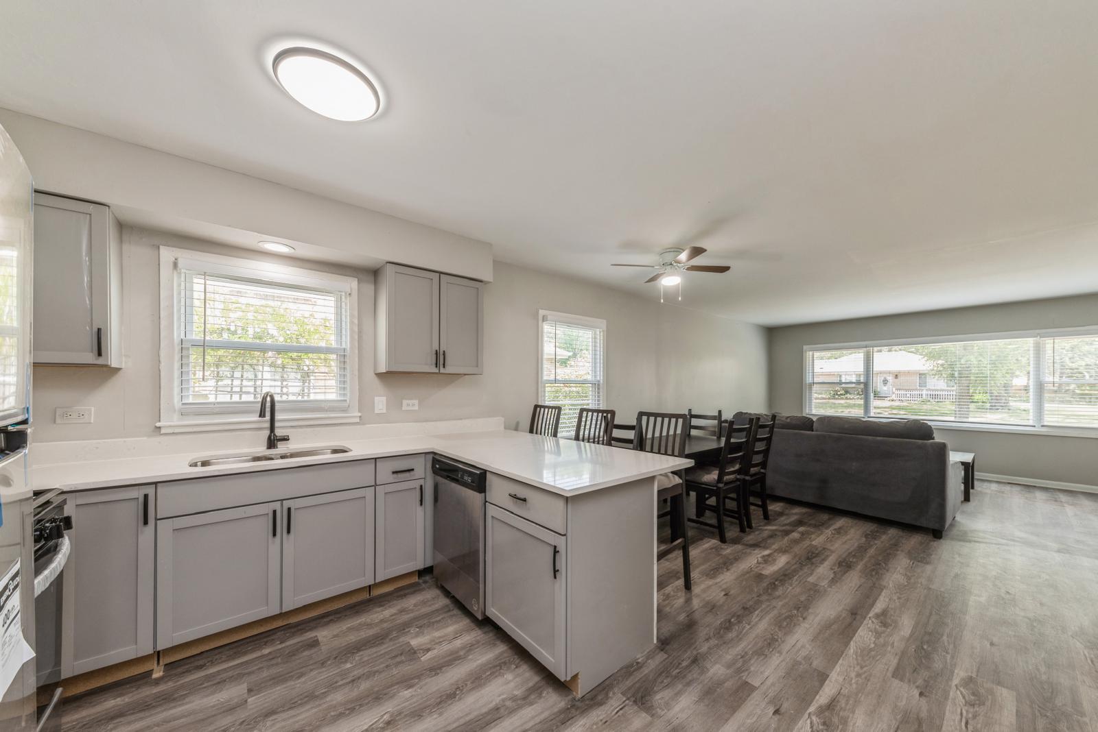 856 E Capri Drive 1