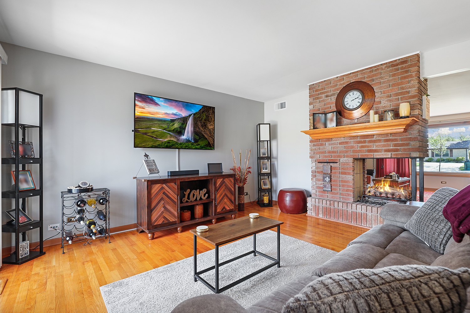 8544 W 143rd Place