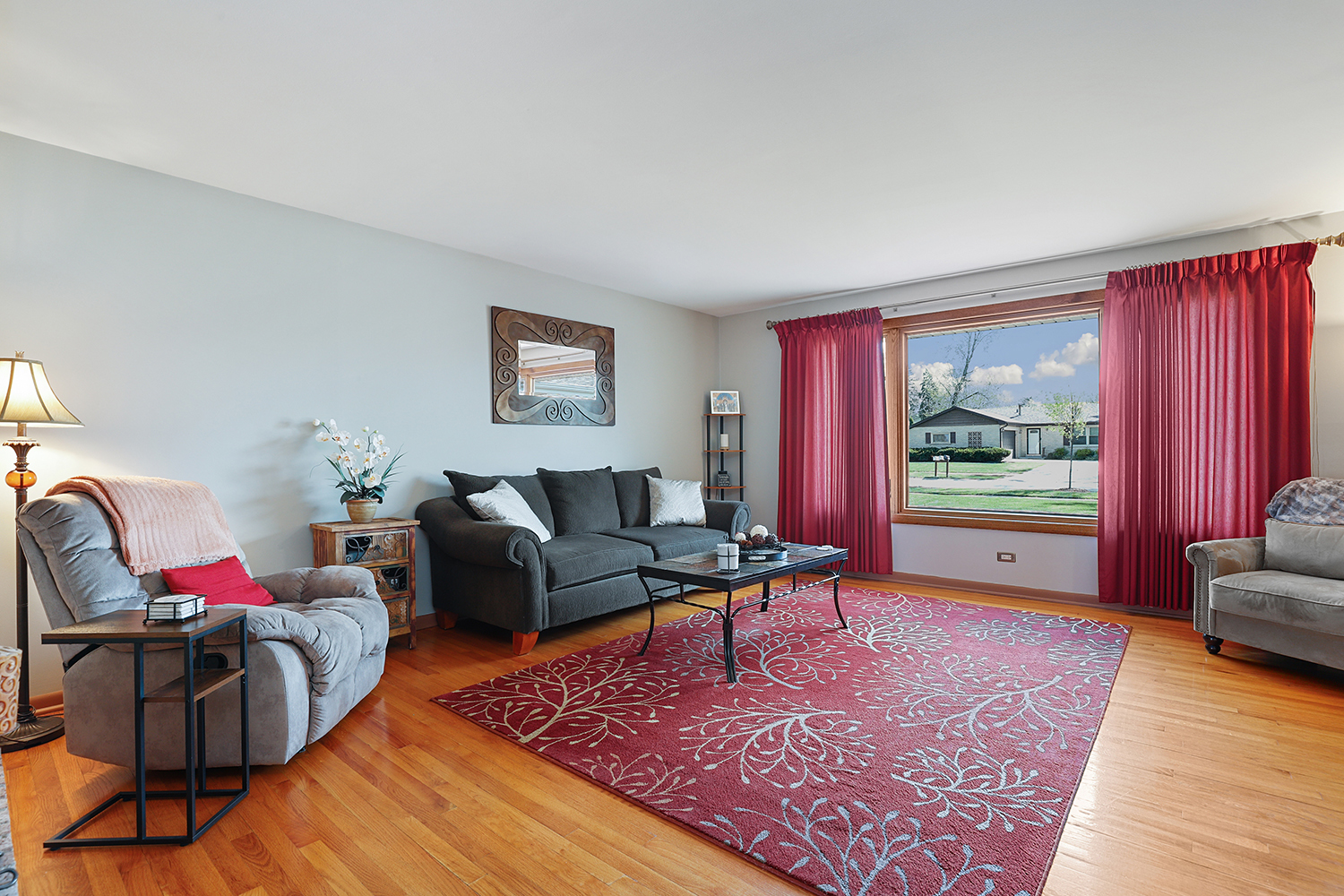 8544 W 143rd Place
