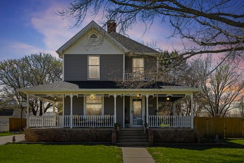 Tiny photo for 517 N Meadow Street, Geneseo, IL 61254 (MLS # 12612500)