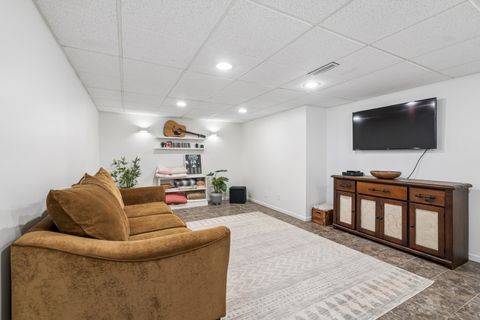 Tiny photo for 517 N Meadow Street, Geneseo, IL 61254 (MLS # 12612500)