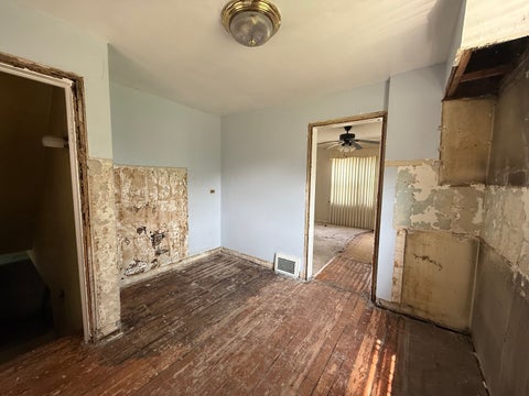 Tiny photo for 8545 S Euclid Avenue, Chicago, IL 60617 (MLS # 12742227)