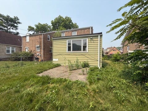 Tiny photo for 8545 S Euclid Avenue, Chicago, IL 60617 (MLS # 12742227)