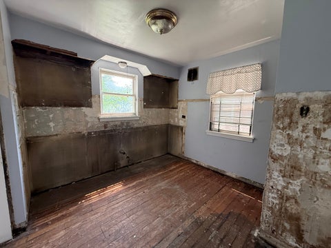 Tiny photo for 8545 S Euclid Avenue, Chicago, IL 60617 (MLS # 12742227)