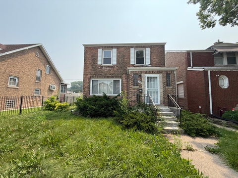 Tiny photo for 8545 S Euclid Avenue, Chicago, IL 60617 (MLS # 12742227)