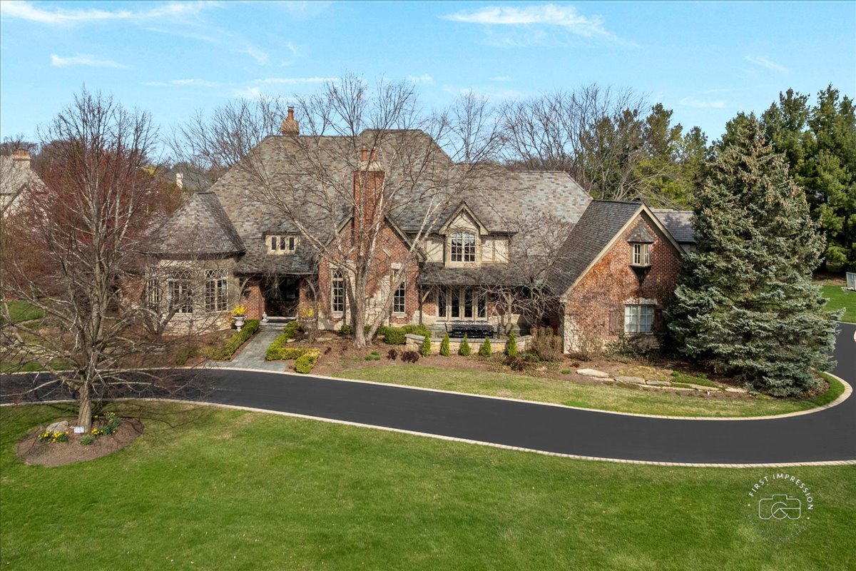 36W442 Hunters Gate Road