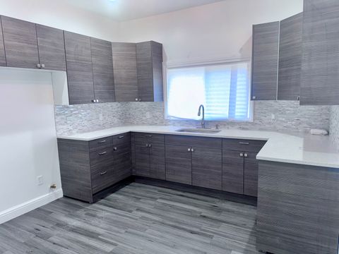 Tiny photo for 11581 S LAFAYETTE Avenue, Chicago, IL 60628 (MLS # 12515232)