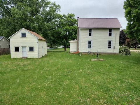 Tiny photo for 202 W Fourth Street, Leaf River, IL 61047 (MLS # 12375439)