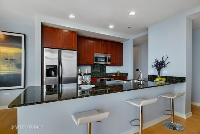 737 W WASHINGTON Boulevard 2508