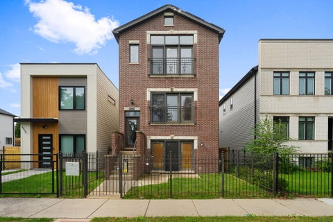 Photo of 6534 S Kimbark Avenue #3, Chicago, IL 60637 (MLS # 12766776)