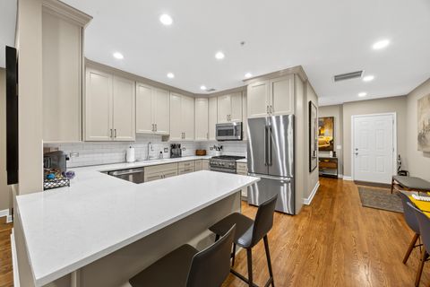 Tiny photo for 110 S Marion Street #308, Oak Park, IL 60302 (MLS # 12626632)
