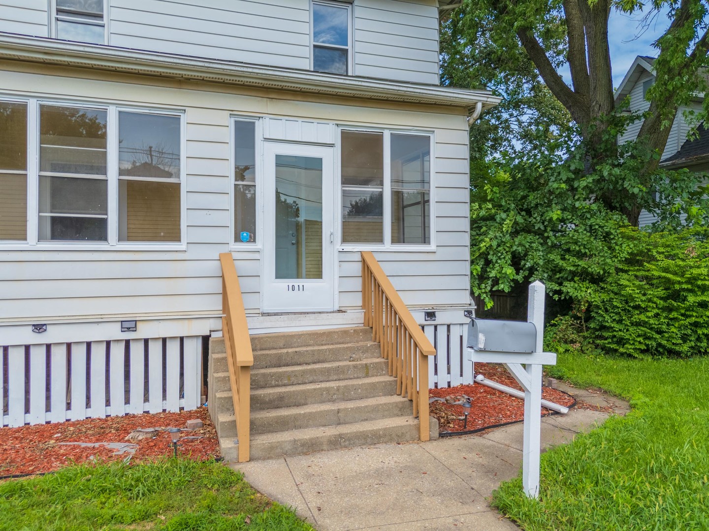 1011 S Center Street