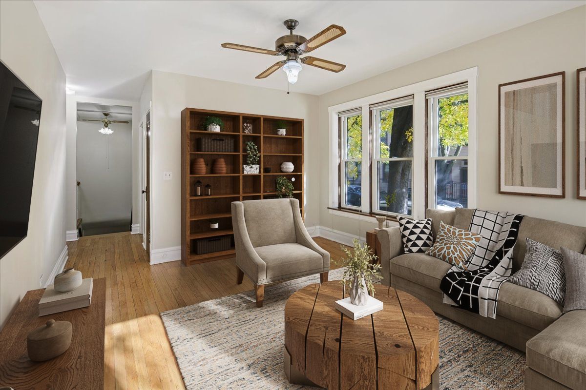 734 W Wrightwood Avenue B