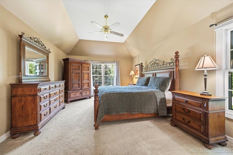Tiny photo for 1002 Stonehedge Road, St. Charles, IL 60174 (MLS # 12681641)