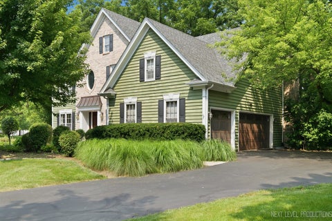 Tiny photo for 1002 Stonehedge Road, St. Charles, IL 60174 (MLS # 12681641)