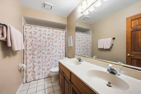 Tiny photo for 1002 Stonehedge Road, St. Charles, IL 60174 (MLS # 12681641)