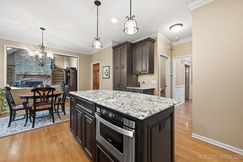 Tiny photo for 1002 Stonehedge Road, St. Charles, IL 60174 (MLS # 12681641)