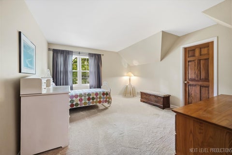 Tiny photo for 1002 Stonehedge Road, St. Charles, IL 60174 (MLS # 12681641)