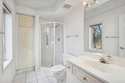 Tiny photo for 3900 W Bryn Mawr Avenue #207, Chicago, IL 60659 (MLS # 12533380)