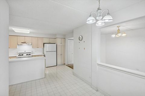 Tiny photo for 3900 W Bryn Mawr Avenue #207, Chicago, IL 60659 (MLS # 12533380)