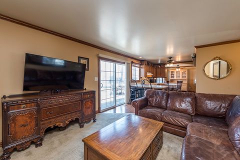 Tiny photo for 3831 Pine Avenue, Beach Park, IL 60099 (MLS # 12610727)