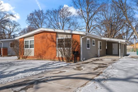 Photo of 2212 Fulle Street, Rolling Meadows, IL 60008 (MLS # 12552773)