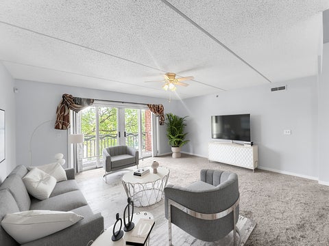 Tiny photo for 710 Creekside Drive #310, Mount Prospect, IL 60056 (MLS # 12690991)