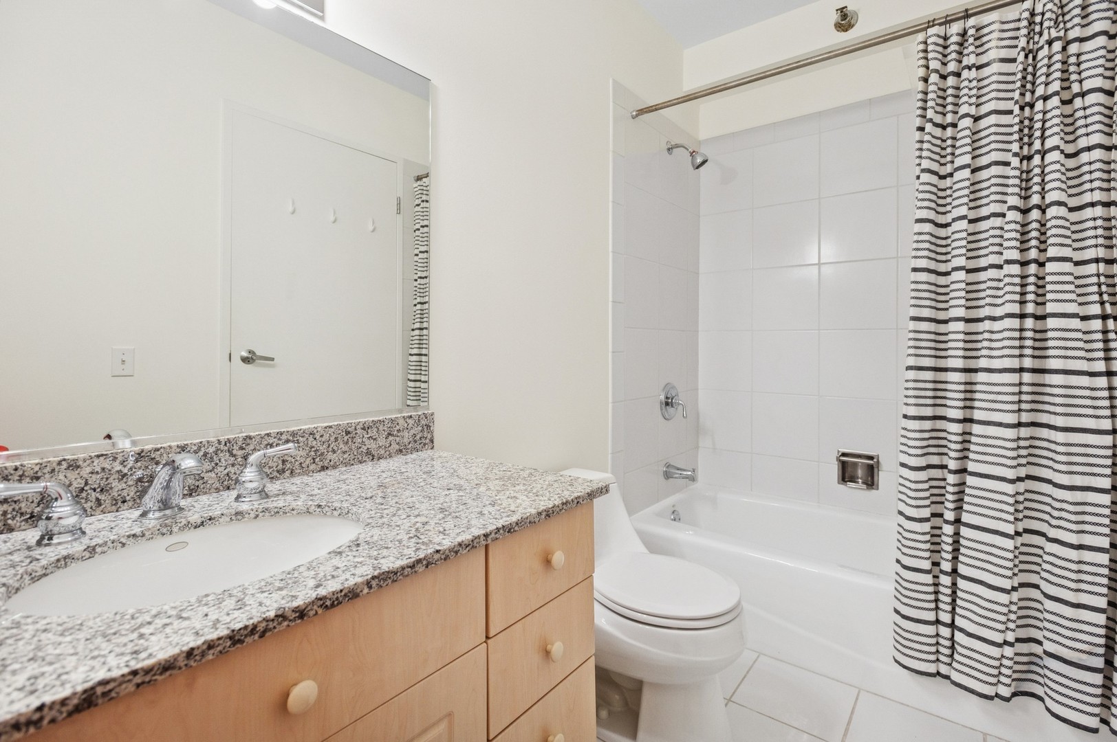 Chicago, Illinois 60611, United States, ,1 BathroomBathrooms,Residential,Active,171154