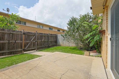 Tiny photo for 924 N Milwaukee Avenue #D, Libertyville, IL 60048 (MLS # 12734555)