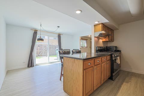 Tiny photo for 924 N Milwaukee Avenue #D, Libertyville, IL 60048 (MLS # 12734555)