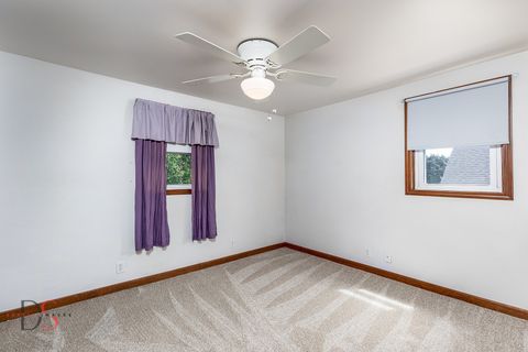 Tiny photo for 215 Desoto Street, Ottawa, IL 61350 (MLS # 12661067)