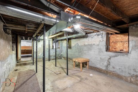 Tiny photo for 215 Desoto Street, Ottawa, IL 61350 (MLS # 12661067)