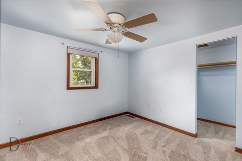 Tiny photo for 215 Desoto Street, Ottawa, IL 61350 (MLS # 12661067)