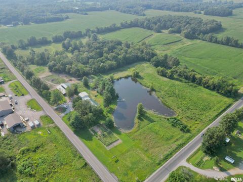 Tiny photo for 257 County Highway 16, Xenia, IL 62899 (MLS # EB459122)