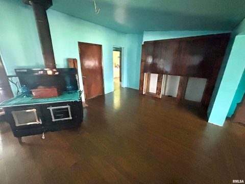 Tiny photo for 257 County Highway 16, Xenia, IL 62899 (MLS # EB459122)