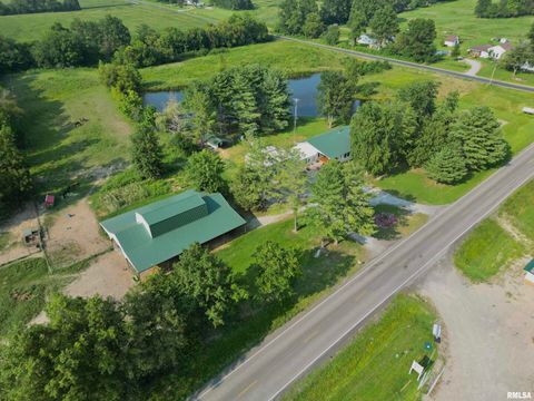 Tiny photo for 257 County Highway 16, Xenia, IL 62899 (MLS # EB459122)