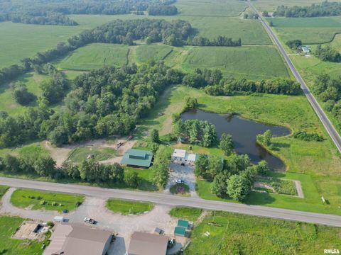 Tiny photo for 257 County Highway 16, Xenia, IL 62899 (MLS # EB459122)