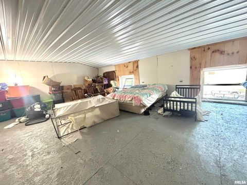 Tiny photo for 257 County Highway 16, Xenia, IL 62899 (MLS # EB459122)