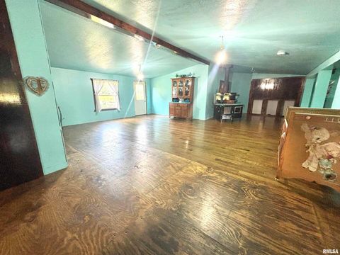 Tiny photo for 257 County Highway 16, Xenia, IL 62899 (MLS # EB459122)