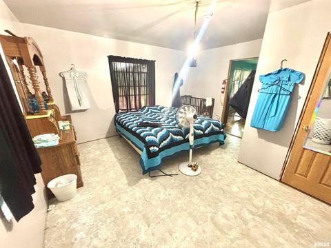 Tiny photo for 257 County Highway 16, Xenia, IL 62899 (MLS # EB459122)