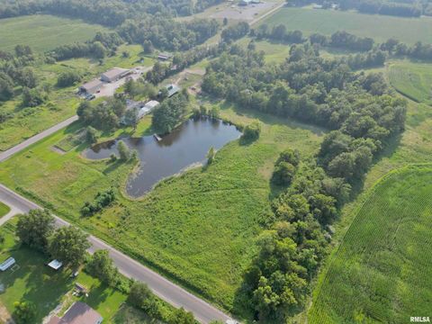 Tiny photo for 257 County Highway 16, Xenia, IL 62899 (MLS # EB459122)