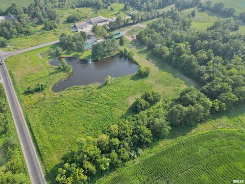 Tiny photo for 257 County Highway 16, Xenia, IL 62899 (MLS # EB459122)