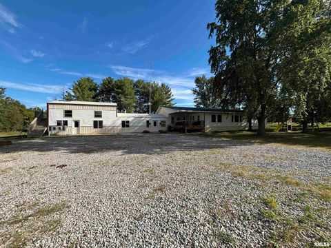 Tiny photo for 257 County Highway 16, Xenia, IL 62899 (MLS # EB459122)