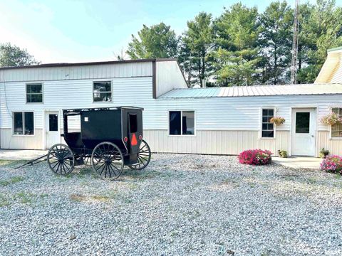 Tiny photo for 257 County Highway 16, Xenia, IL 62899 (MLS # EB459122)