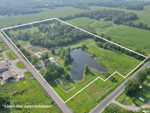 Tiny photo for 257 County Highway 16, Xenia, IL 62899 (MLS # EB459122)