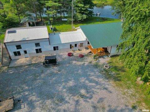 Tiny photo for 257 County Highway 16, Xenia, IL 62899 (MLS # EB459122)