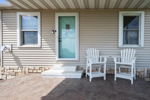Tiny photo for 328 E South Street, Kewanee, IL 61443 (MLS # 12654846)
