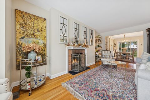 Tiny photo for 494 Old Surrey Road, Hinsdale, IL 60521 (MLS # 12498136)