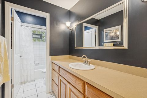 Tiny photo for 494 Old Surrey Road, Hinsdale, IL 60521 (MLS # 12498136)