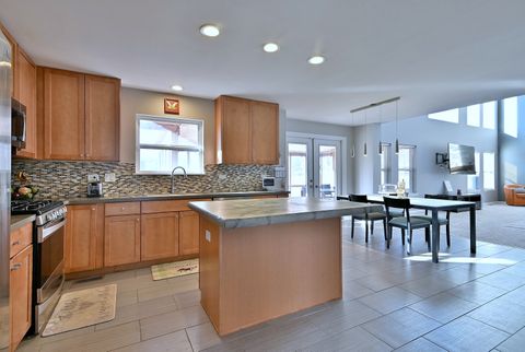 Tiny photo for 579 Homestead Court, Aurora, IL 60506 (MLS # 12576700)